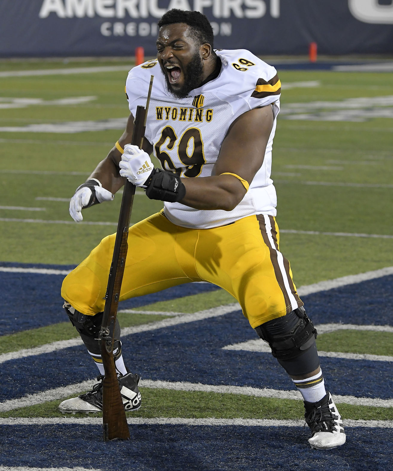 Wyoming Utah St Football
